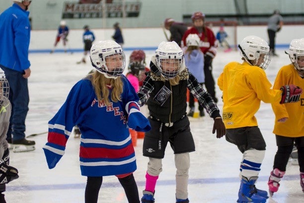 GirlsTryHockeyForFreeAHA.jpg
