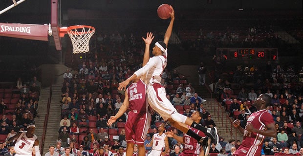 umass men s basketball mullins center